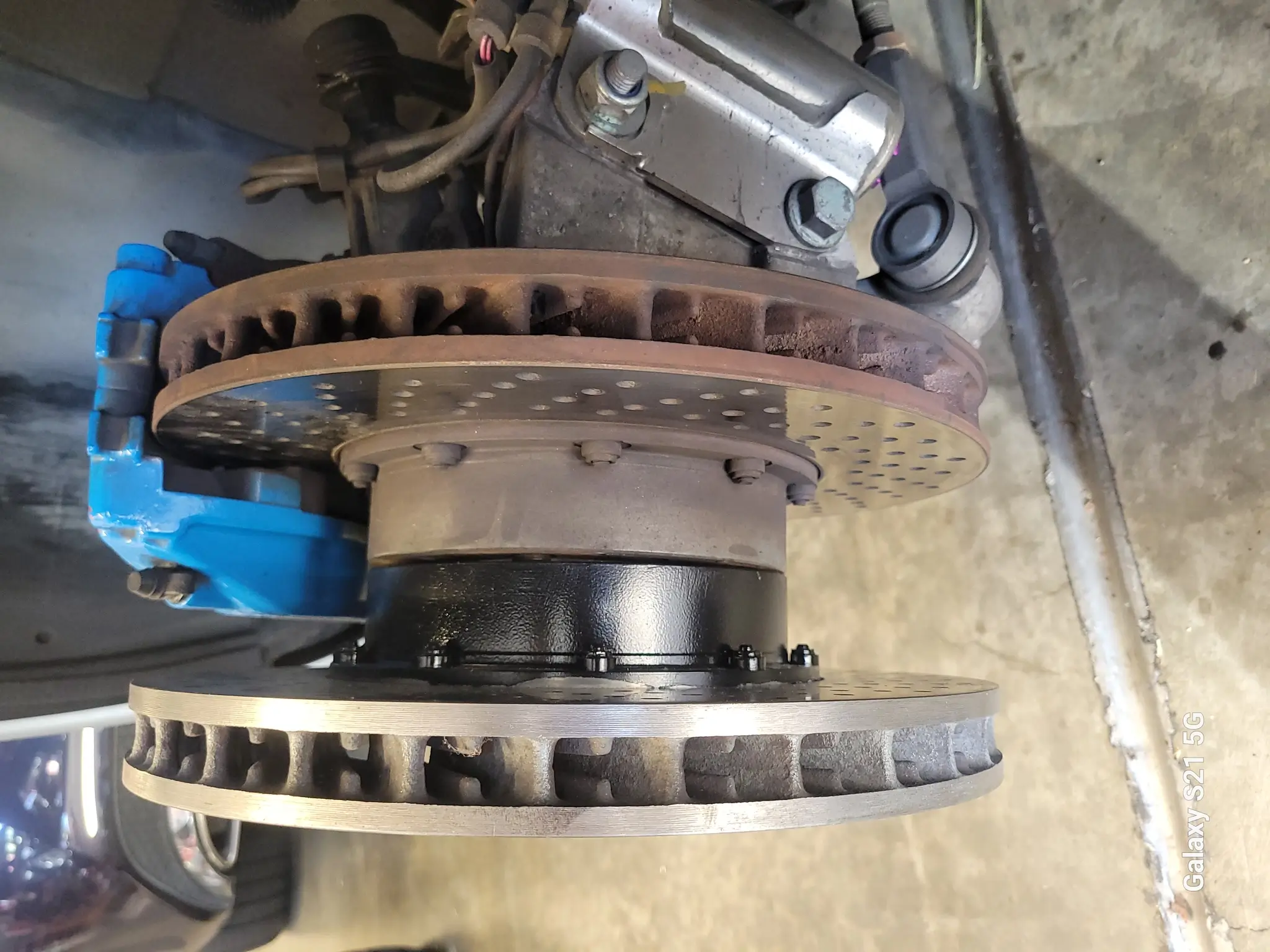 MarketPlace: Porsche Brembo Brake Calipers and Front Cross-drilled